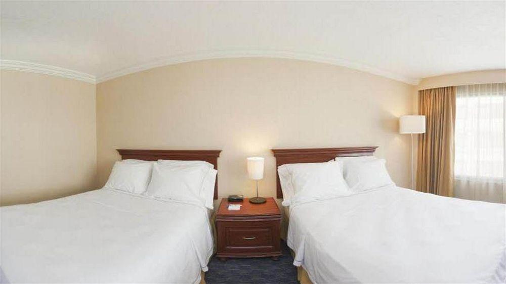 Holiday Inn Express Toluca By Ihg Exteriör bild