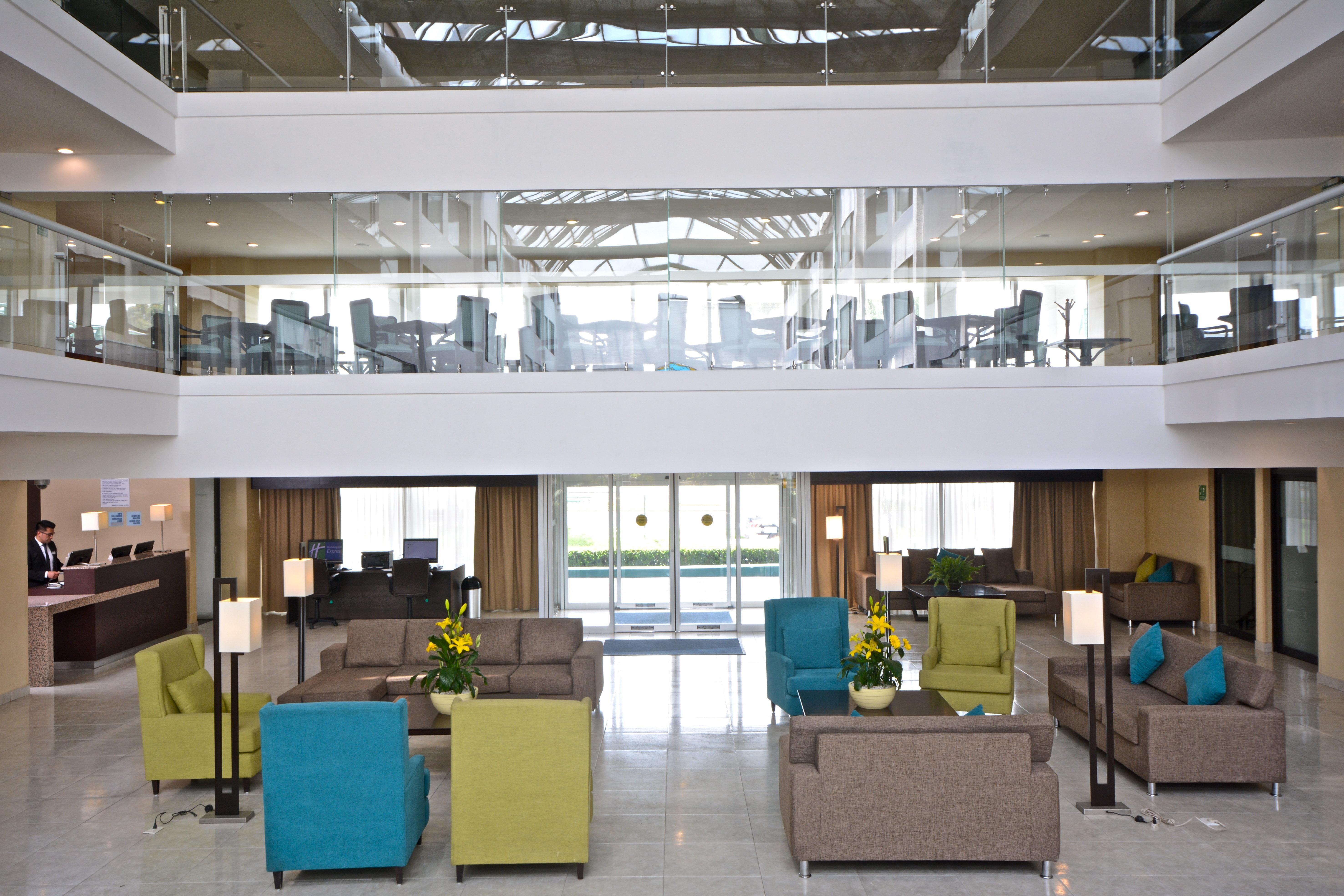 Holiday Inn Express Toluca By Ihg Exteriör bild