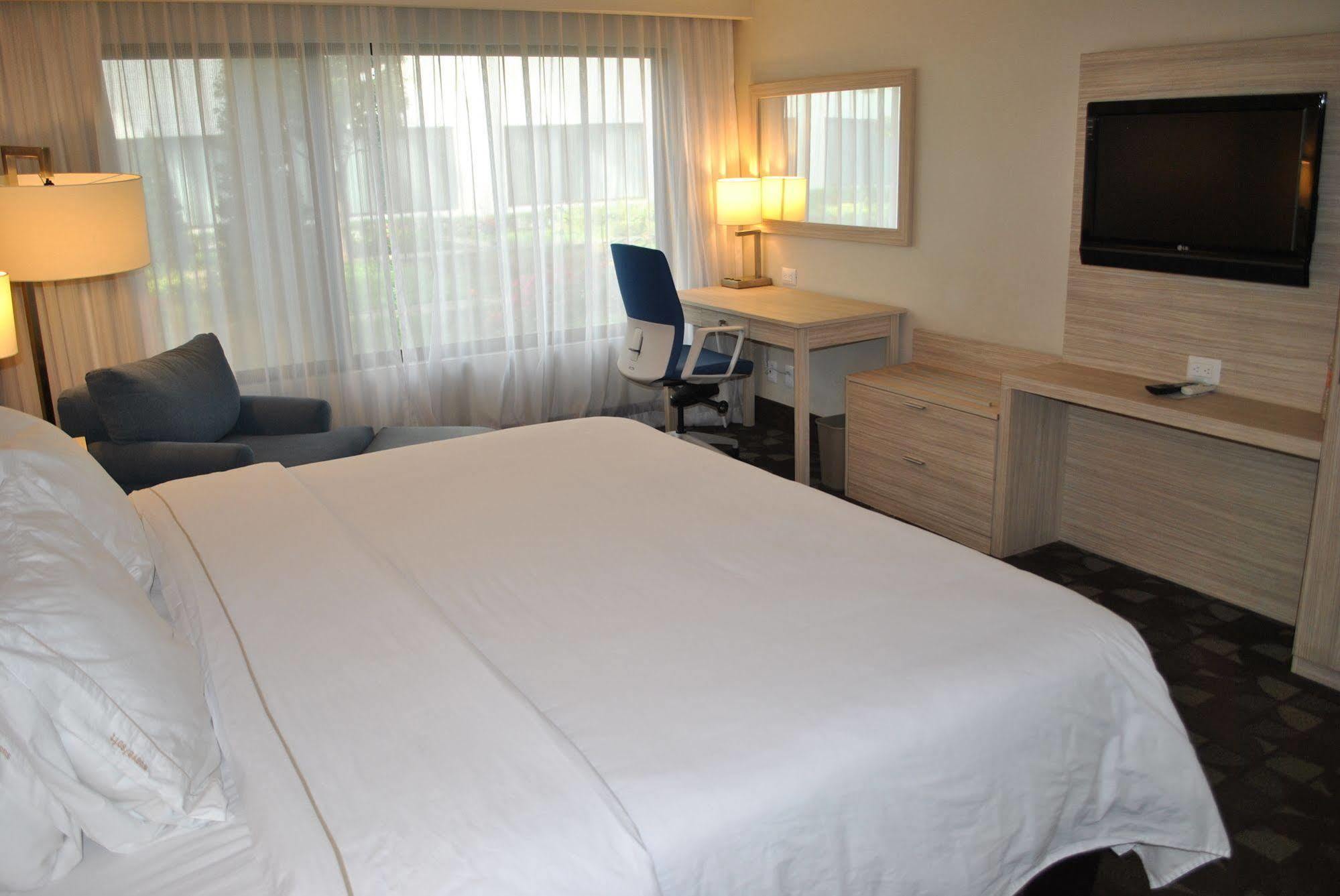 Holiday Inn Express Toluca By Ihg Exteriör bild