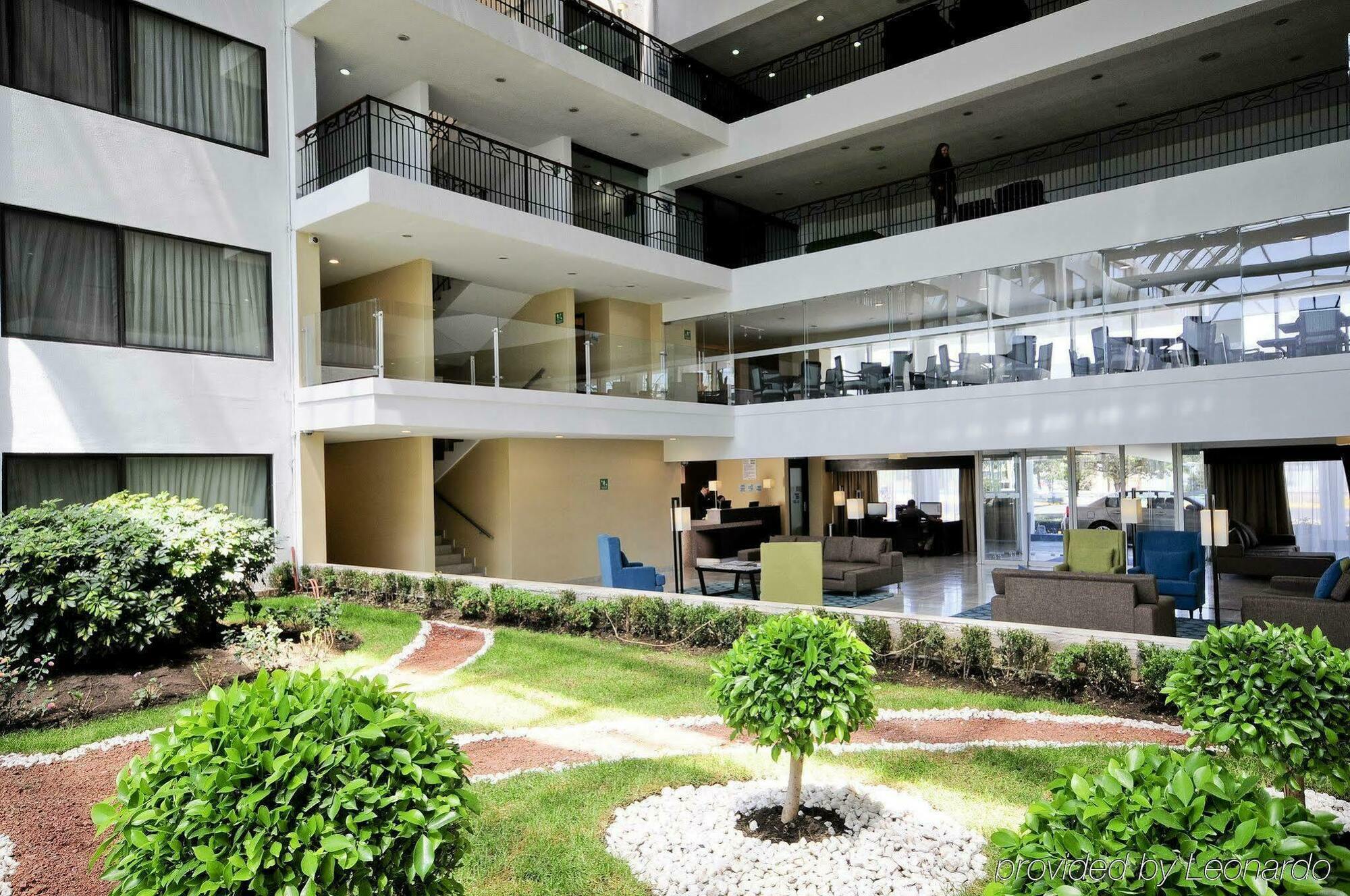 Holiday Inn Express Toluca By Ihg Exteriör bild