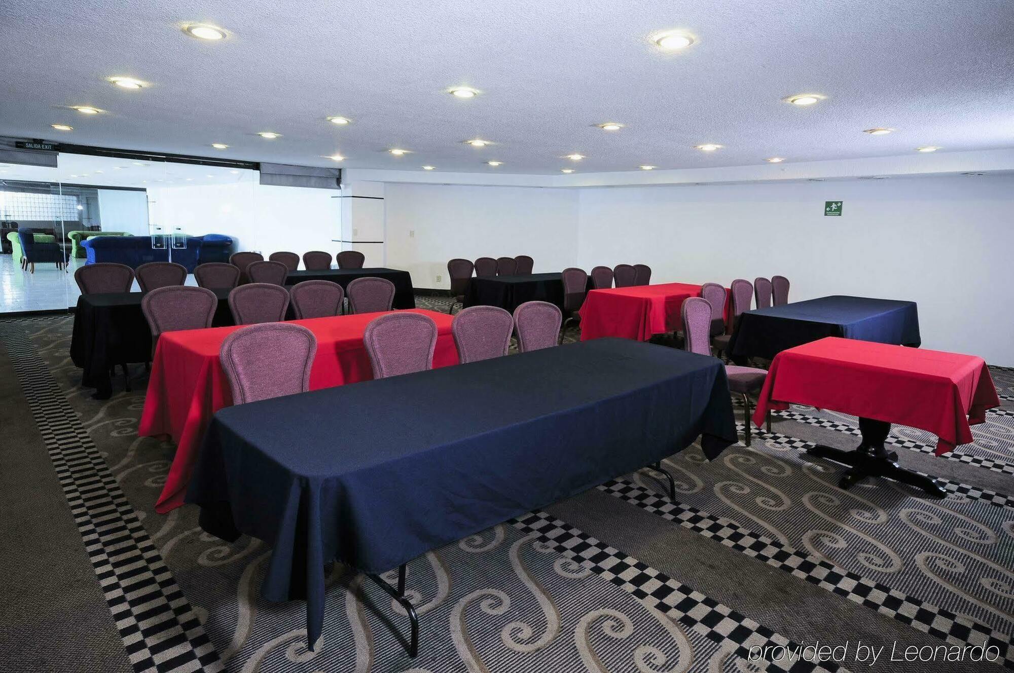 Holiday Inn Express Toluca By Ihg Exteriör bild